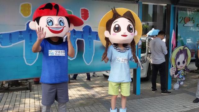 候車(chē)亭 公交候車(chē)亭 公交站臺(tái) 候車(chē)亭設(shè)計(jì) 江蘇榮大